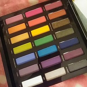 Urban Decay Full Spectrum Eyeshadow palette